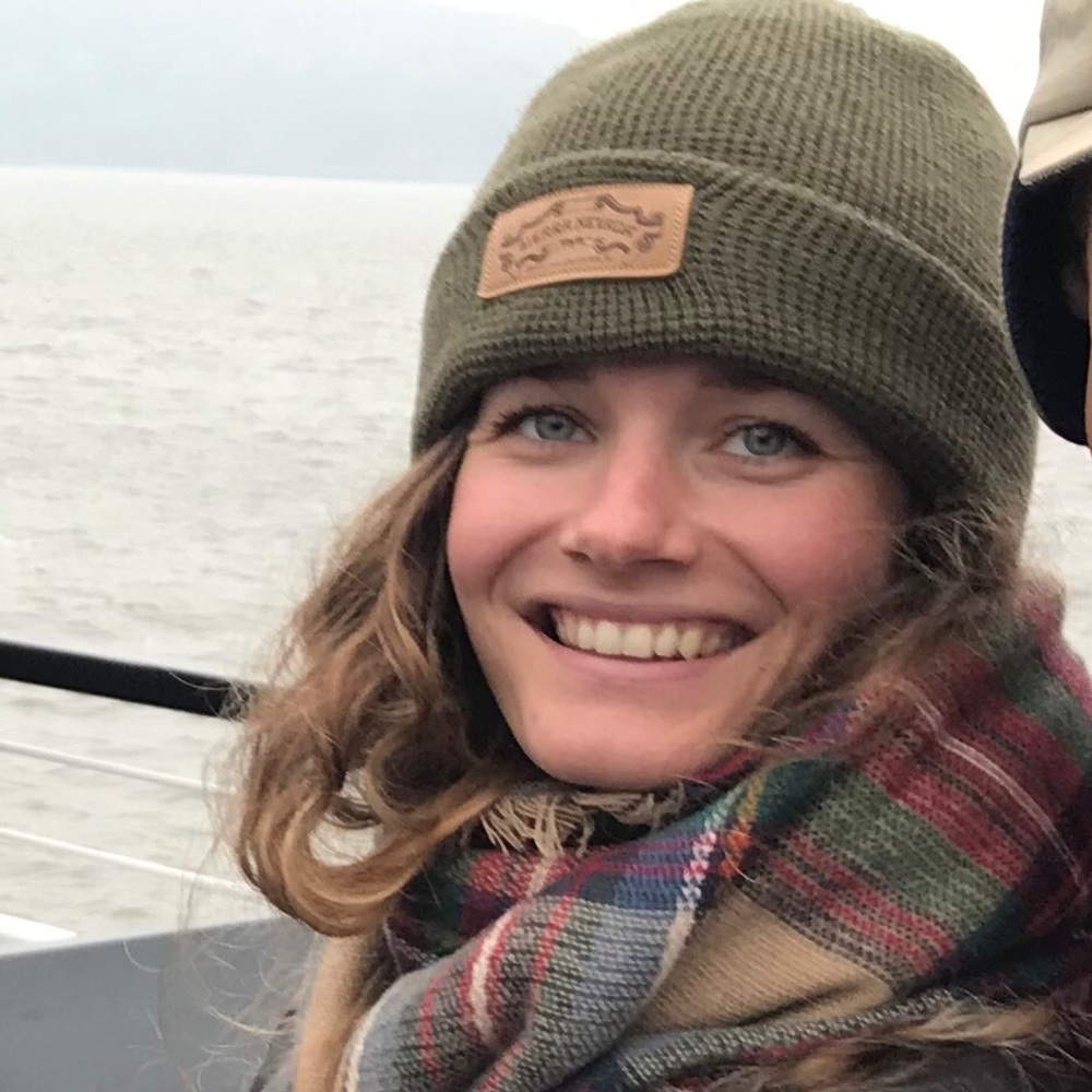Meet your Posher, Alayna